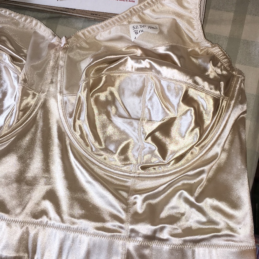 $3each🆑bundle only NWOT VTG Venus 52DD bra - Picture 4 of 7